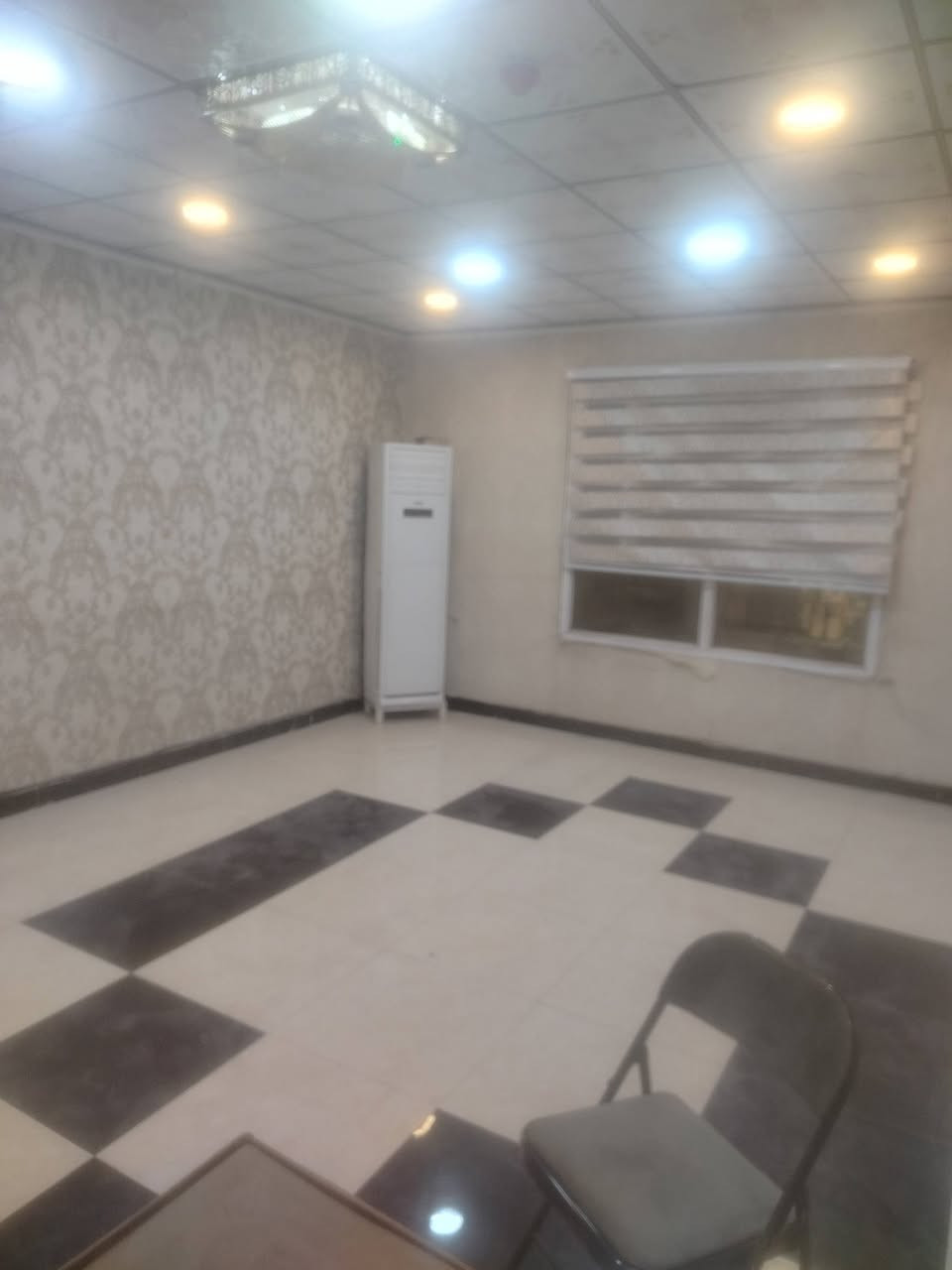 مشتمل طابق أول من ضمن بنايه للأيجار في حي الخضراء شارع معهد النفط بناء حديث تصلح للأعمال التجاريه 

تحتوي على 

2 غرف منام صاله كبيره مطبخ صحيات

للأستفسار الأتصال على الأرقام التاليه 
***********
*********** واتساب

أو مراجعة مكتب عقارات ابو يوسف الواقع في حي الخضراء شارع معهد النفط قرب مطعم سيد صباح الياسري 

كما نستقبل جميع عروضكم وطلباتكم التجاريه والعقاريه
