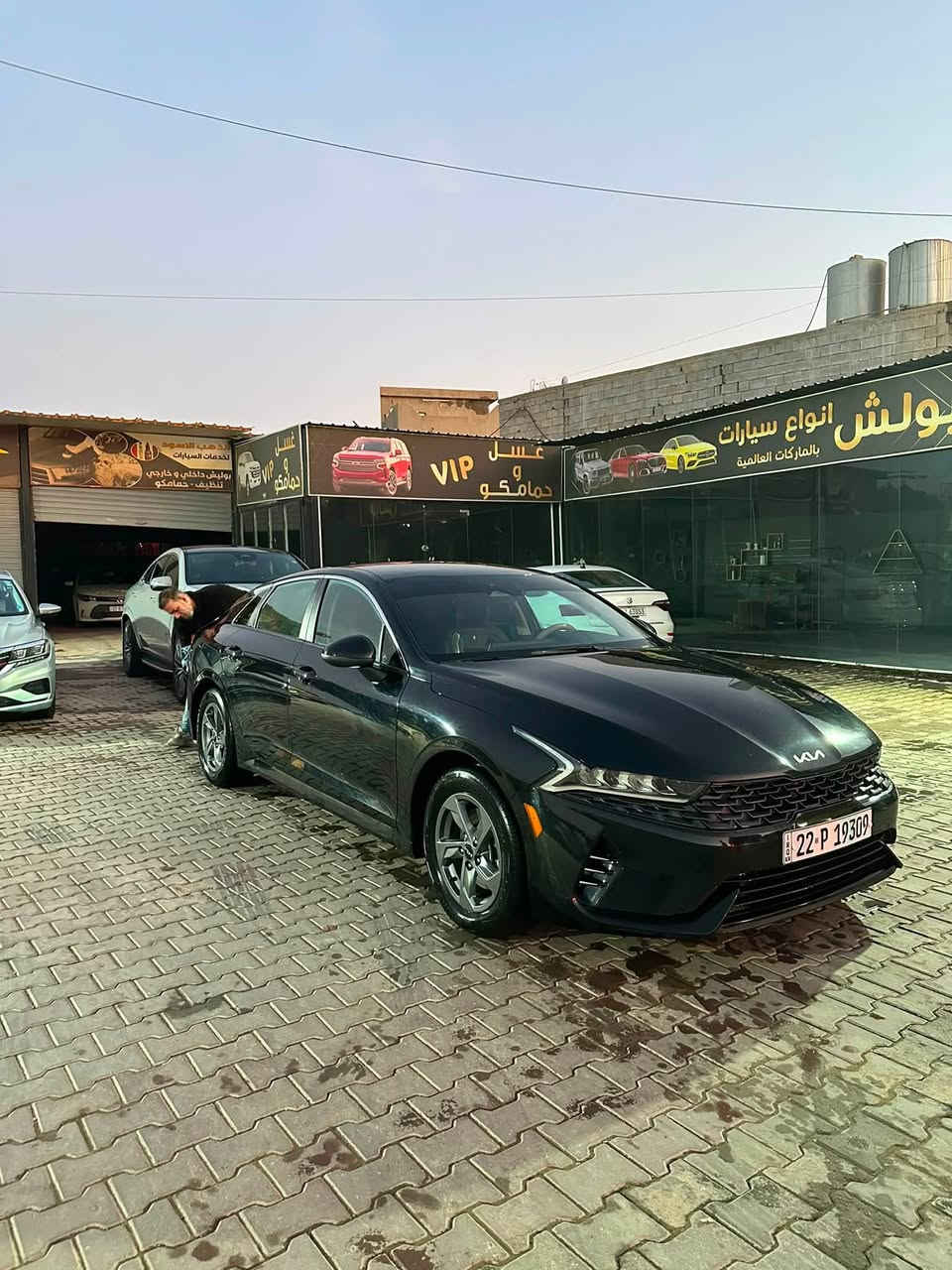 سلام عليكم

كيا.كي فايف (K5)  

موديل 2023 نص فول 

امريكي محرك (16.T)

 كشنات قماش

شاشه كبيره تدعم كار بلي 

كامره 

تحديد مسار 

مانع انزلاق 

تبديل قطعتين نفس اللون + قطعه تعديل بارد من امريكا

ويل حجم 16

حساس اطارات 

5 وضعيات قيادة 

SMART

ECO

COMFORT

SPORT

COSTOM

وباقي مواصفاتها المعروفه 
تخم تايرات جديد 

ماشية 65 ميل حقيقي  وقابله للزياده 

السيارة كلش جديدة مكفولة كفاله عامه ونضيفه جدا . 

السياره رقم اربيل وضمن مده الهزه 

يعني الهزه مساقطه 

والسنوية لغايه 2030

تحويل مباشر باسمي فقط بدون وكاله 
السعر : 135$ ورقه وبي مجال بسيط.
للاستفسار الاتصال *********** 
واتس او الخط متوفر 
مكاني متواجد كركوك &تكريت
