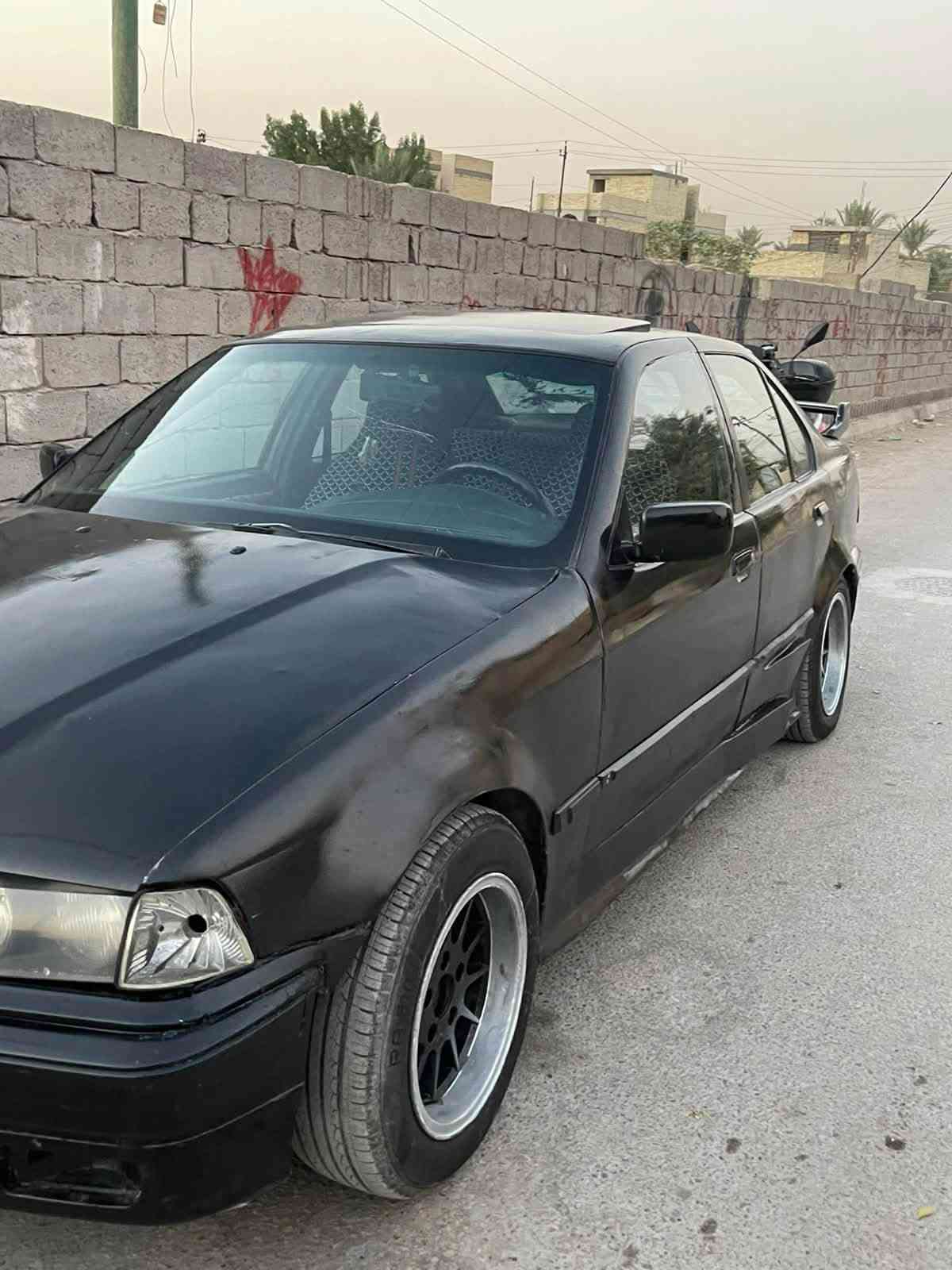سلام عليكم بي ام e36 وينه ليدور رياضي اريد بيجو مراوس بيه شعدك بيجو شمره بل تعاليق السياره بيه نقوصات صدر تعبان وبيه نقوصات بسيطه مكان سياره بياع شرطه  الخامسه ***********
