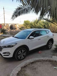 توسان • وارد خليجي • محرك ٢٠٠٠
