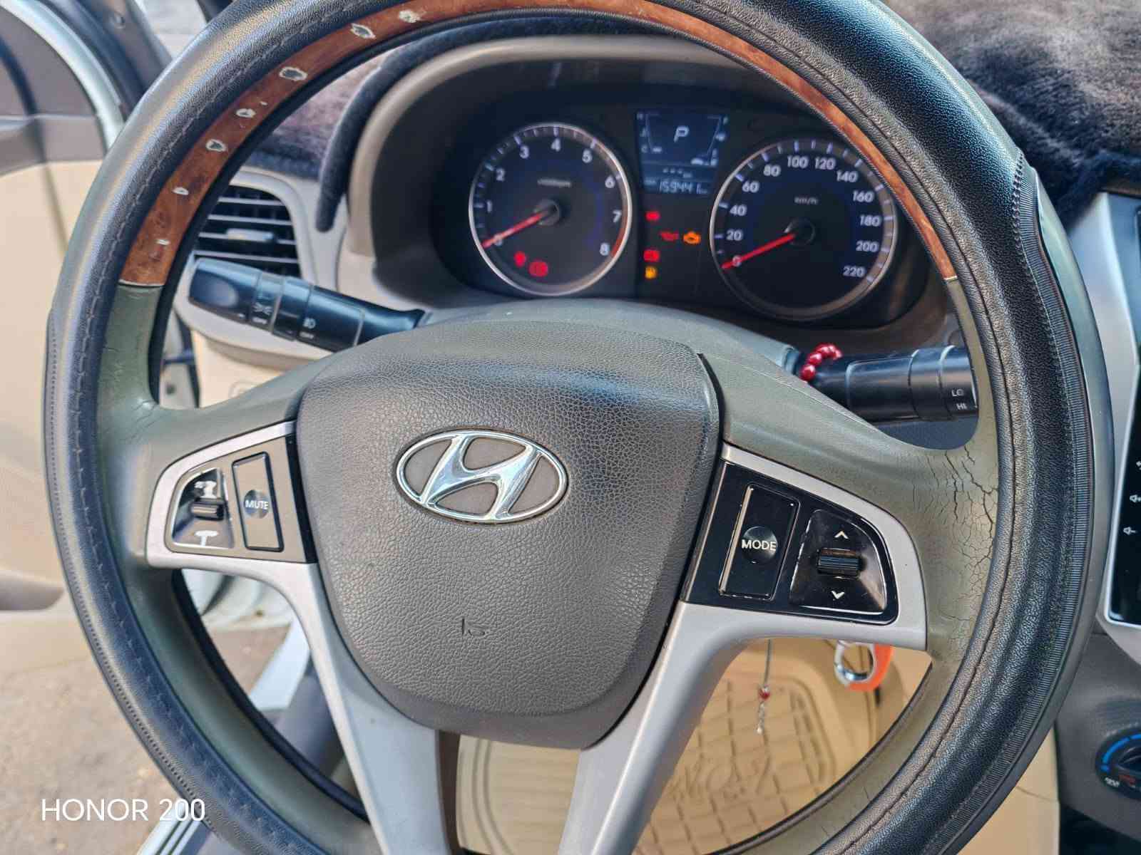 بسم الله
#للبيع
هونداي اكسنت موديل 2014
مكينه 1600
السياره كفاليه عامه من الضربه والحادث كلين
كير حداديه كهربائيات كفاله
رقم كربلاء دولي بسمنا تحويل ثاني يوم
سياره جاهزه
الستفسار *********** مكانها كربلاء
سونارها مرفق ب المنشور
سعرها ب 100 وبيها مجال للشراى

نص مكتوب في الصور:
- HONOR 200
- بارد تبديل خدوش صبغ ملاحظة : نخلي مسؤوليتنا بعد الفحص وتسليم التقرير الى الزبون الاسم مصطفى قاسم نوع السيارة اكسنت رقم السيارة 25109-كربلاء الموديل 2014 تاريخ الفحص 2025-4-6 وقت الفحص 9-45 م الجانب الخلفي - سليم الجانب الامامي - سليم الجانب الايسر - بارد موضح الجانب الايمن - بارد موضح+فتح الباب الخلفي ملاحظات : الفحص لايشمل الكص والاعطال الميكانيكيه الجانب العلوي - سليم كربلاء / شارع الحولي الجديد قرب محطة الغاز مجاور مجمع دار السلام سونار العميد كرار الياسري *********** / زيد السعيدي *********** / عبدالله المياحي *********** HONOR 200