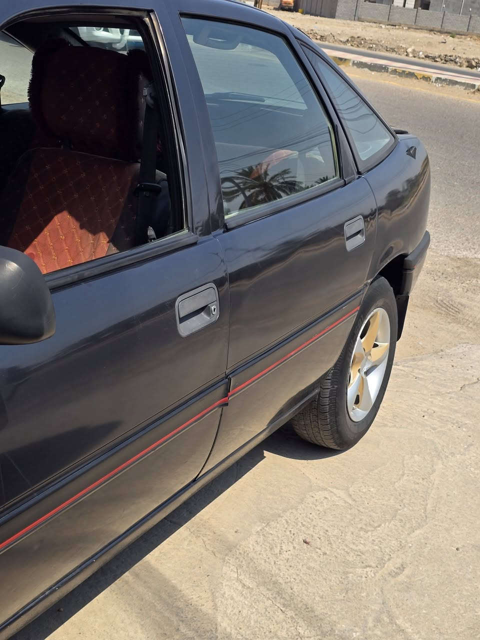 اوبل فكترا موديل ٩١ كير عادي صبغ عام جماليه محرك ٢٠٠٠ مكفول..رقم انبار تحويل مباشر ..السعر ٣٣ بي مجال..للاستفسار ***********
