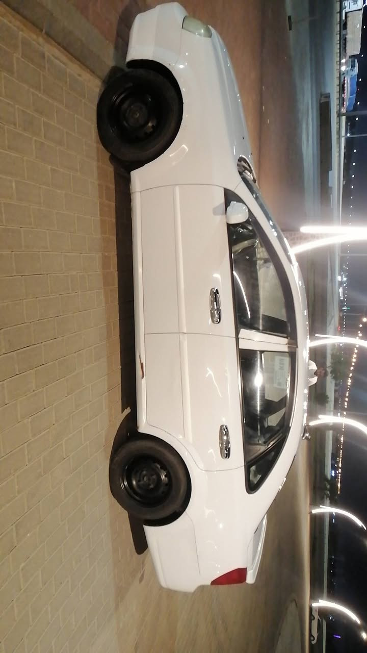 اوبترا 2011 حره بأسمي بدون صبغ
سعر 75 وبيها مجال 

***********
