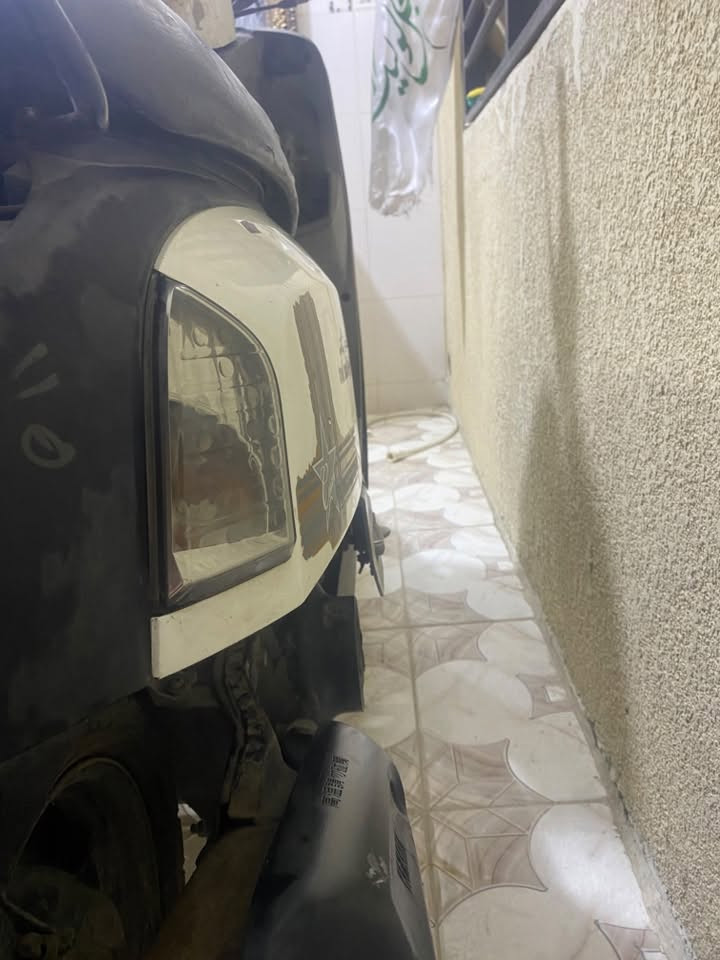 بوليس كابريته ابيع على وضعها مكينه مفتوحه مجفته مره وحده دراجه بيها نواقص بس تترتب بصره معقل رقمي ***********
