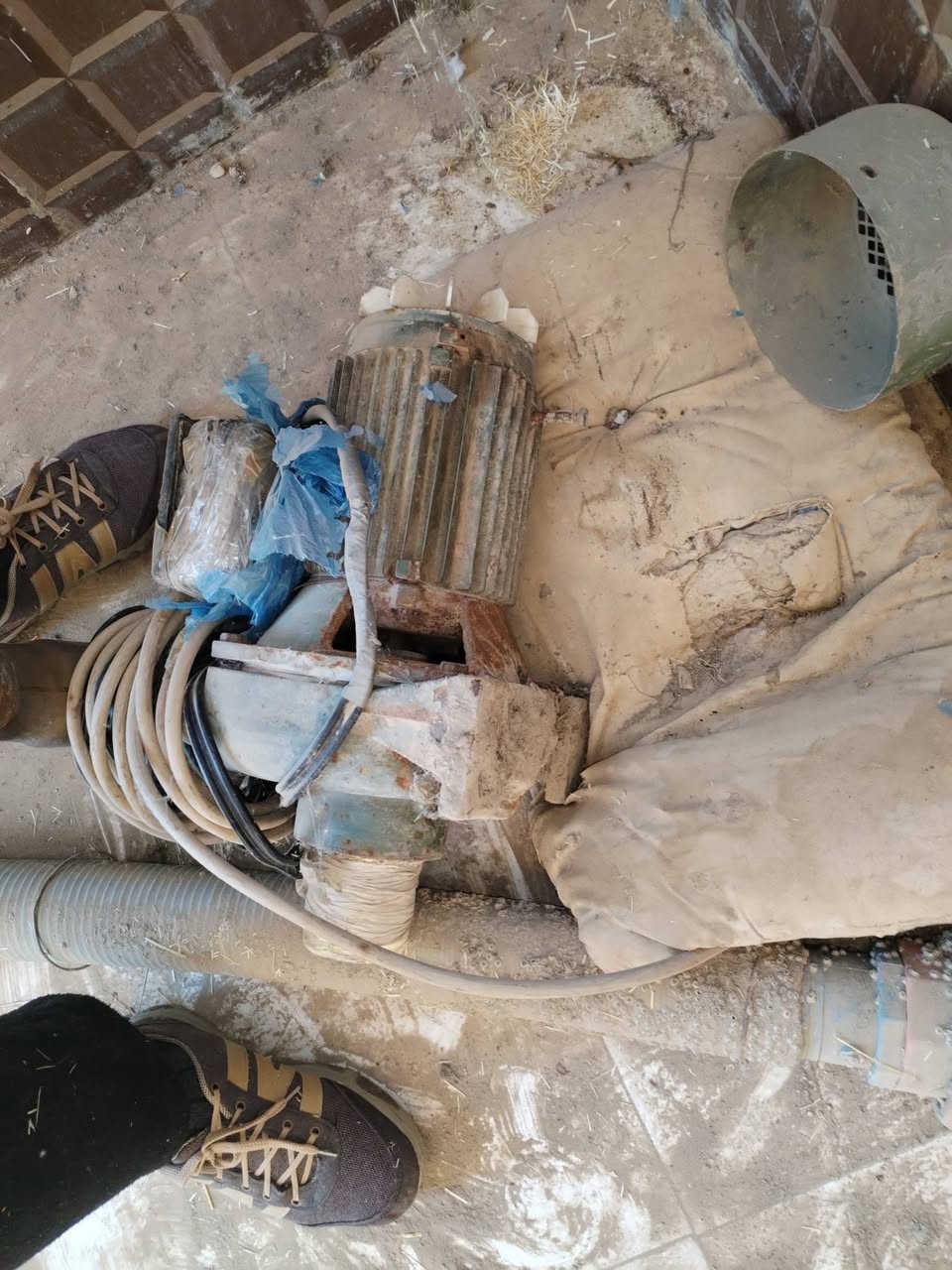 ماطور درجة أولى باب اول شغال شرط الفحص للبيع ابو ال٣ أنج هوه والهوز مالته سعره 125 الف وبي مجال المكان ناصريه سوق الشيوخ قرب مدرسة شريف الرضي الاتصال على الرقم التالي *********** بي واتساب
