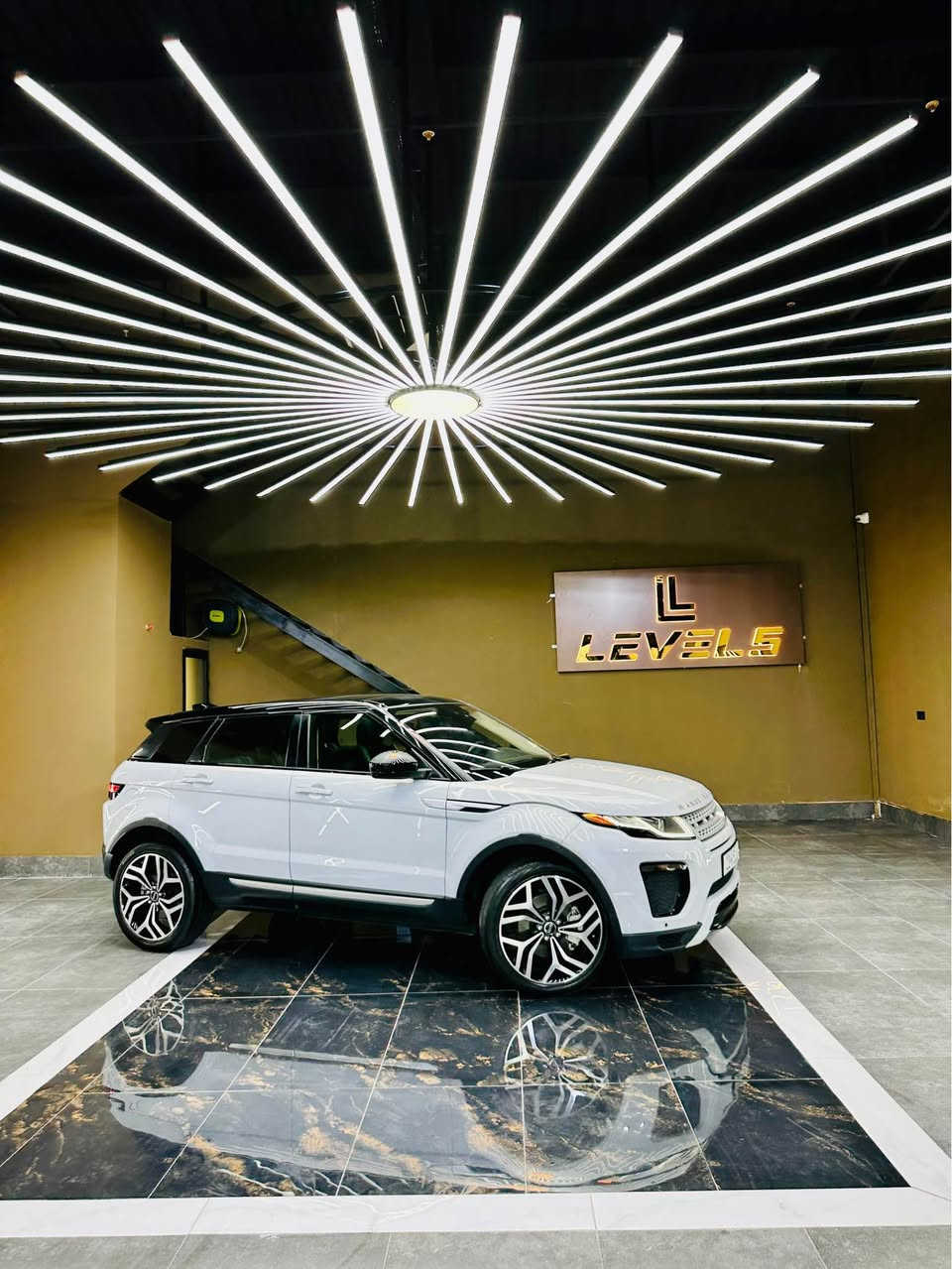 Range Rover Evoque 2018
~~~~~~~~~~158$~~~~~~~~~~

للبيع فقط بسعر جوة سوك 

رانج روفر ايفوك وارد امريكي حادثه خشم بوند و شبر جملغ بدون داخل و ارباك 💯

موديل : 2018
ماشية : 45 الف ميل فقط
محرك : 4 سلندر بانزين 20 تيربو
لون : ابيض سقف اسود بلاد 
رقم السيارة : اربيل الجديدة 
مكان السيارة : اربيل قريب من شارع 60 📍
سعر السيارة : 15800$💰 ورقه فقط
رقم تليفون و واتساب : 

***********
***********

⚜️⚜️⚜️⚜️⚜️⚜️⚜️⚜️⚜️  مواصفات فول الفول اعلى فئة للأخير 💯

فحص و هزة و سنوية جديدة بأسمي تحويله نفس اليوم 

محرك و كير و كهربائيات كله شرط بدون النقص 💯💯💯💯 أربيل, العراق
