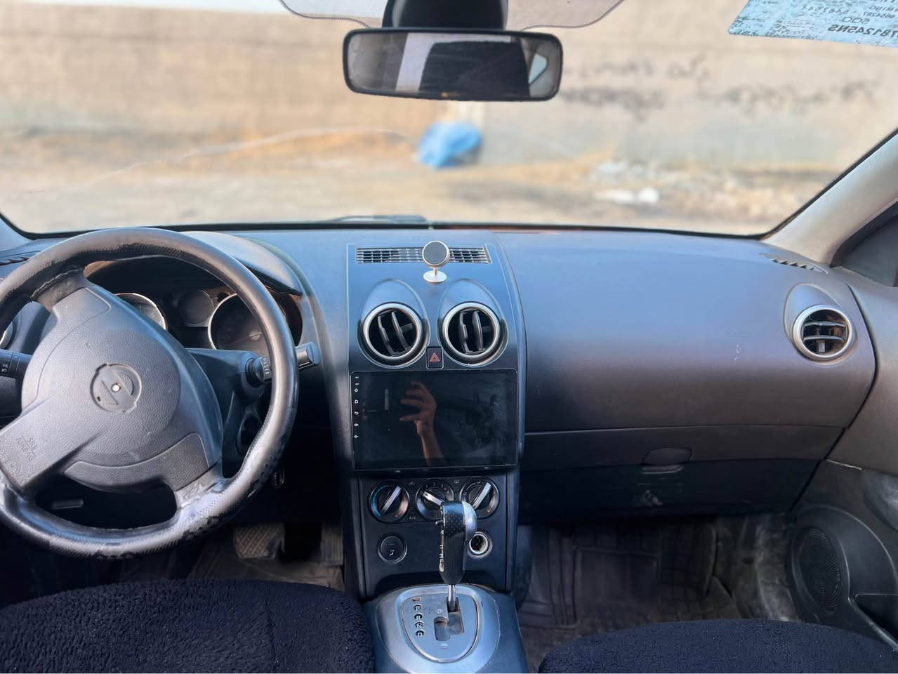 نیسان قاشقای 2009گیر تماتیک بی بۆیاخ سەنەوی تازەیە دەفتەر بەنزین هەیە بەشەرتی تاحویل 
***********
*********** ديبيس, كركوك
