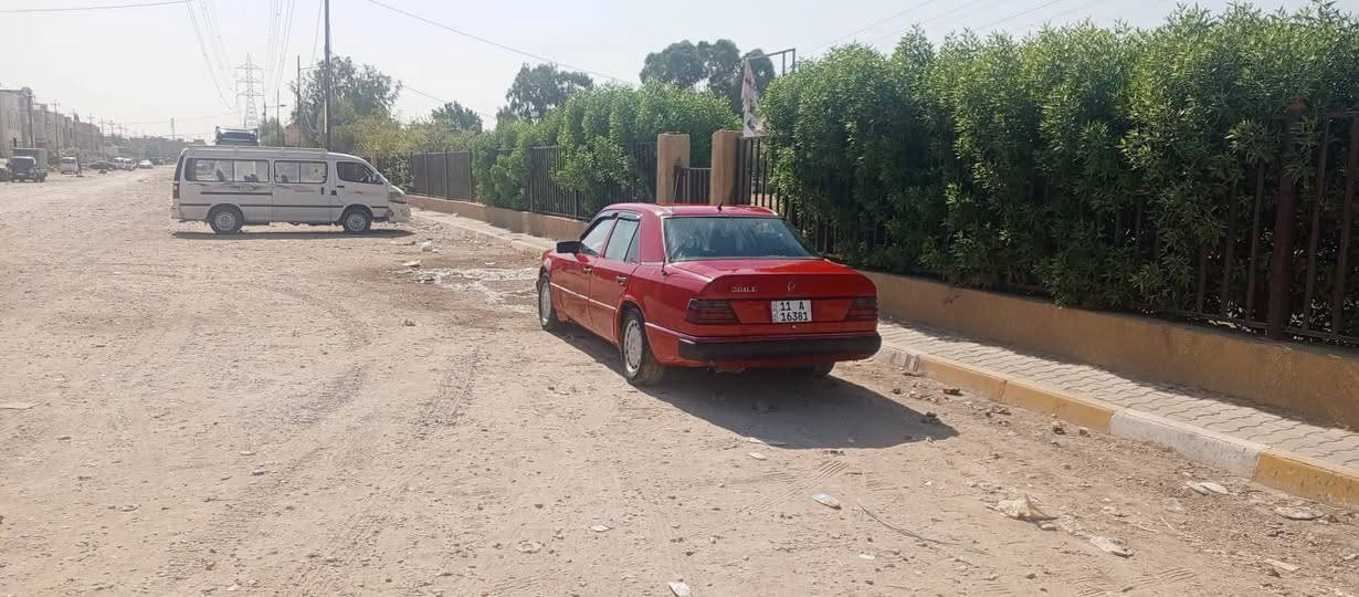 سيارة مارسدس محرك بطة ب اسمي سنوية ورقم جديد مكاني بغداد شعب 40بيع ورقم ***********
