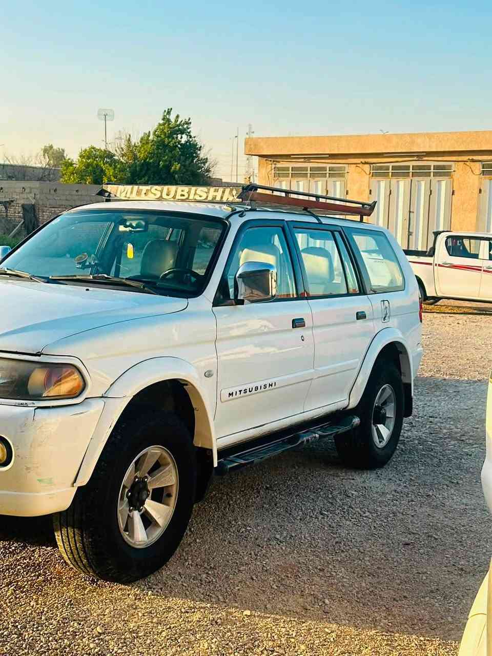 السلام عليكم ناتيفيه 2008
مكفوله بيها ربع جاملغ خلفي صبغ بس
والباقي كفاله سونار موجود
تبريد ثلج 
تايرات تخم جديد
مكينه كير مكفولات
السياره خير من الله 
ونضيفه 
منضومه زنون شادلها
رقم بغداد
السعر 98بيها مجال بسيط
مكانها واسط الحفريه
***********مامتواجد ع الفيس
