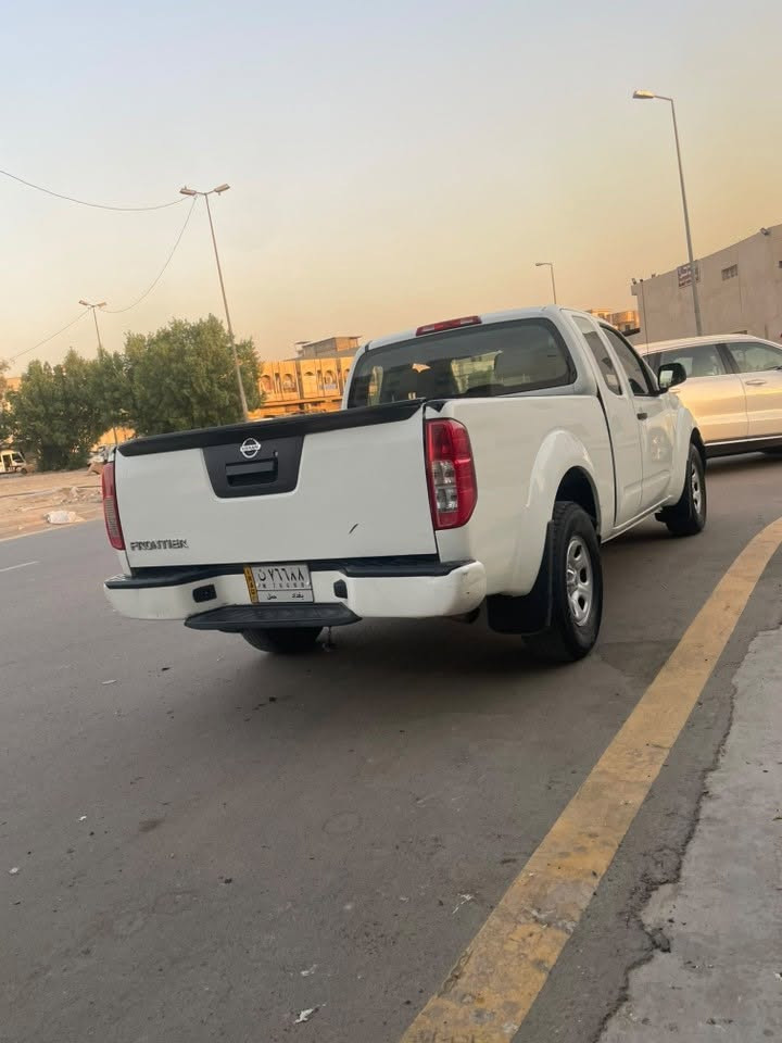 السلام عليكم للبيع نيسان فونتيرا 2018 وارد أمريكي سياره حادثه بسيط بالجاملغ الخلفي  طخه خفيفه محرك 4 سلندر سياره حلوه مال جناي تجي كامره خلفيه تحكم بل ستيرن  تخم تاير كير اوتماتيك ماشيه 95 حقيقي مكاني بغداد الجديده السعر 128 وبيه مجال لشراي
اللاتصال ***********
