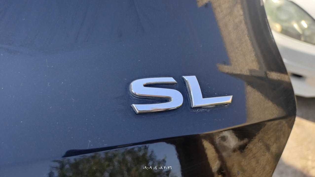 السلام عليكم

نيسان روج 2020SL

مواصفات 1/1 عدا الفتحة 

المحرك: 4 سلندر – 2500cc

المواصفات:

• فول مواصفات عدا البانوراما

• تحكم ستيرن

• مثبت سرعة

• شاشة وسطية كبيرة تدعم CD + Apple Car Play

• نظام قيادة ايكو + سبورت + نورمال

• مقاعد جلد هيتر وتحكم كهربائي بمقعد السائق الصدر ايضا

• بصمة تشغيل + بصمة أبواب

• تشغيل عن بعد

• صندوق كهربائي شفت 

• حساس قدم لفتح الصندوق

• كاميرا دوارة + كاميرا 360 درجة

• ويل كب ١٩ انش سبورت

• نظام رادات ومثبت سرعة + Auto Stop

• إشارات بالمرايا

• نظام صوت راقي Bose

⚠️ أضرار السيارة:

• وارد أمريكي

• حادثه جاملغ وبنيد  فقط تبديل قطع 
 
ماشيه 36 ميل فقط 

📌 تفاصيل إضافية:

• رقم السيارة بغداد باسمي 

للأستفسار الاتصال:

***********
