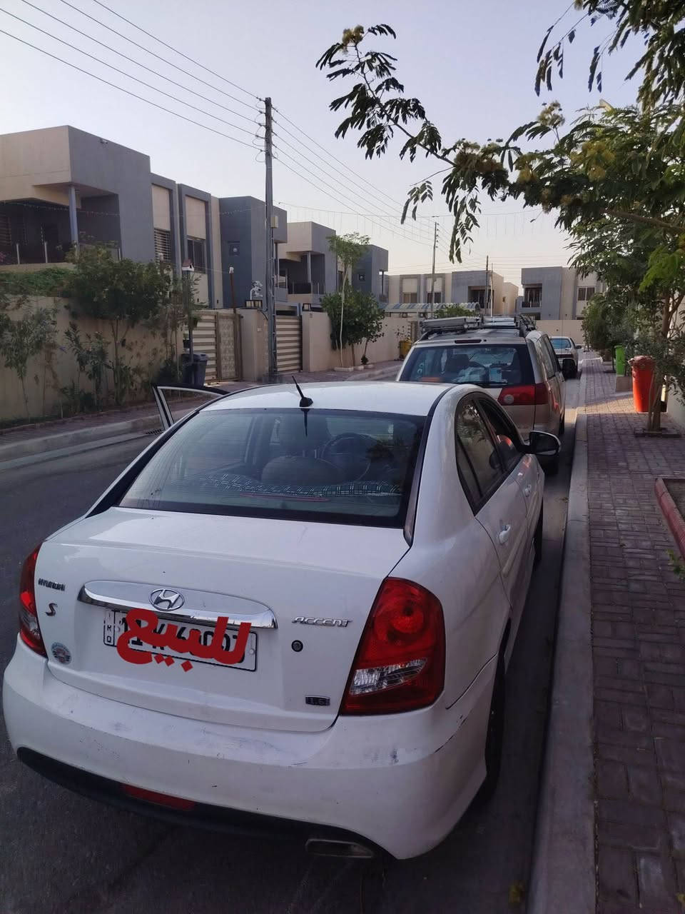 اكسنت موديل ٢٠١٠ حلوه
سعرها ٧٥ ورقه 
تفاصيلها مراسله الرقم 
***********
