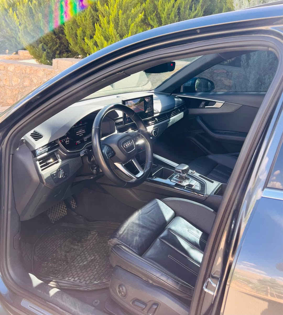 Audi A4 2023 Sline Quattro mild hybrid 
 محرك ٢٠ توربو صندوق و نص بابين كارت و تعديل بدون دواخل .بجم كبس،و خلفي كبس ،ارباك بس دكمة طاگ،٤٢٠٠٠ مايل ماشية،مواصفات فول فول،  موجود بدهوك *********** سعر 188$ رقم و سنوي جديد خمس كاميرا و رادار امامي و خلفي و جانبي بصمة و سلايت و شحن وايرلس  كوشن جلد و خزن و امامي و خلفي هيتر و ستيرن هيتر وبعد هواية دهوك, العراق
