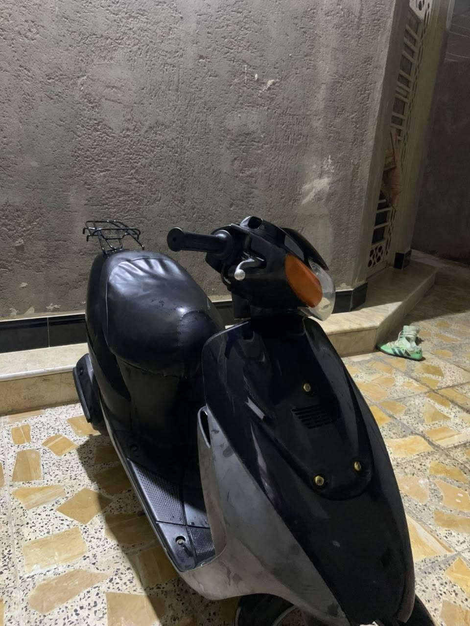 دراجه ساسوكي للبيع الدراجه وكيل ما مفتوحه مكينه ناعمه سلف باتري تايرات هورن كهربائيات كلها شغاله مكان الدراجه ميسان حي الحسن العسكري رقم الهاتف ***********
