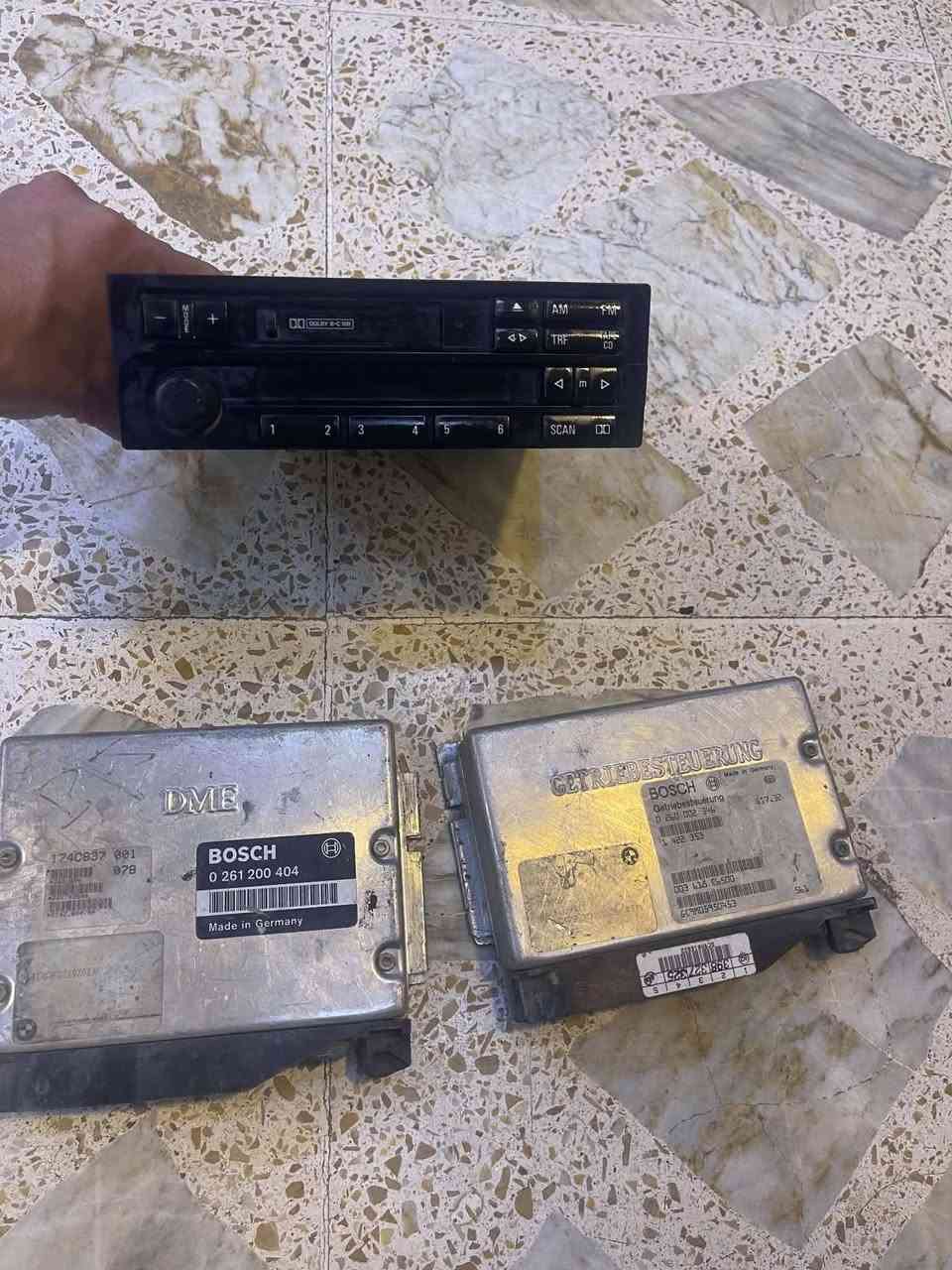 سلام عليكم
عندي دركه ستيرن وعقول اثنين مال محرك وكير ومسجل 

للبيع
مال تفصيخ

مكاني الموصل 

***********
