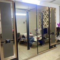 عندي قطع من غرفة تركية كنتور ومجرات وميز مرايا بحالة جيدة ومكاني بالبن...