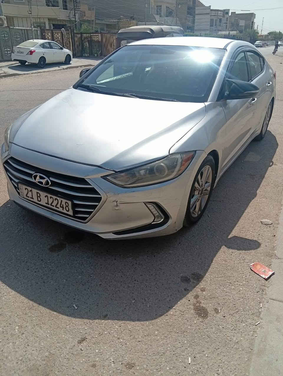 النترا اربيل      موديل 2017
السياره متجيه صفحه اليمنه 
وصبوغه عام محرك وكير مكفولات 
شاديلها محرك فورتي2024 ماشي 20الف 
السعر 90 
***********
