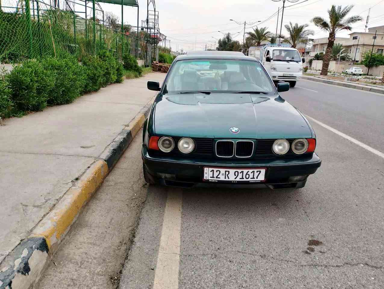 بي ام 520 موديل 92 سلايت  فول كير عادي تبريد تحتاج بس كمبريسة  مصبوغه عام قبل اربعة ايام الكشنات جلد داخل السياره وخارجها حيل نظيف  الويل اصلي شركة السيارة مال جناي السعر 55 بيها مجال  الأتصال على هذه الأرقام   ***********.  
***********
