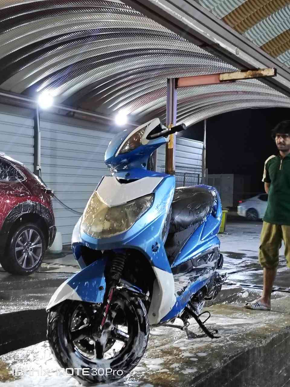 لسلام عليكم دراجه سكنز فحل للبيع كلها شغاله سلف هندر هورن اشاير لايتات طوافه حساس كله شغال ختم واحد كلها ياباني الاستفسار *********** 
المكان حله شارع القياده

نص مكتوب في الصور:
- أدخل النص
- Infinix NOTE 30Pro
- Infinix NOTE 30 Pro