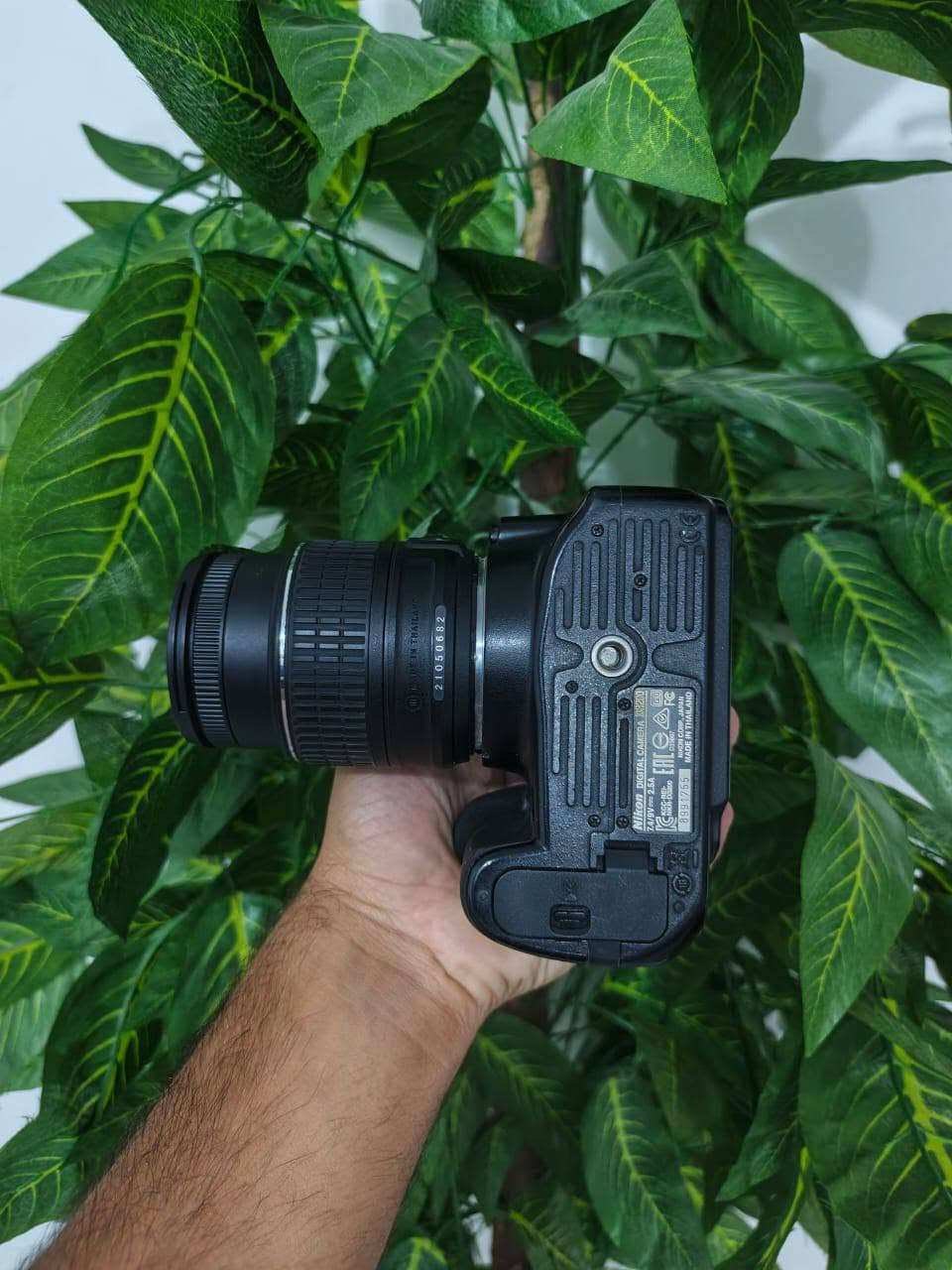 نيكون D3200 • فيديو وصور • ملحقات أصلية