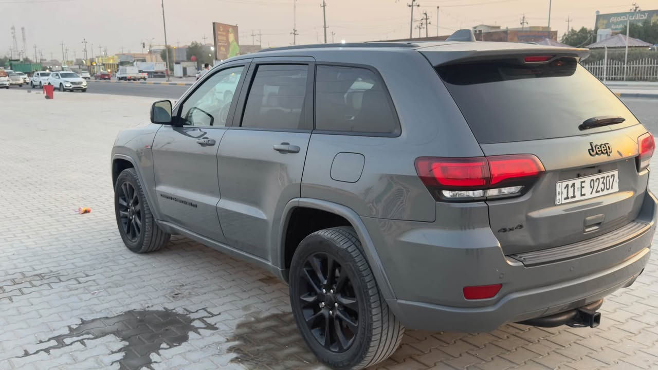 كراند شيروكي بلاك توب • ٢٠٢٢ • ٤×٤