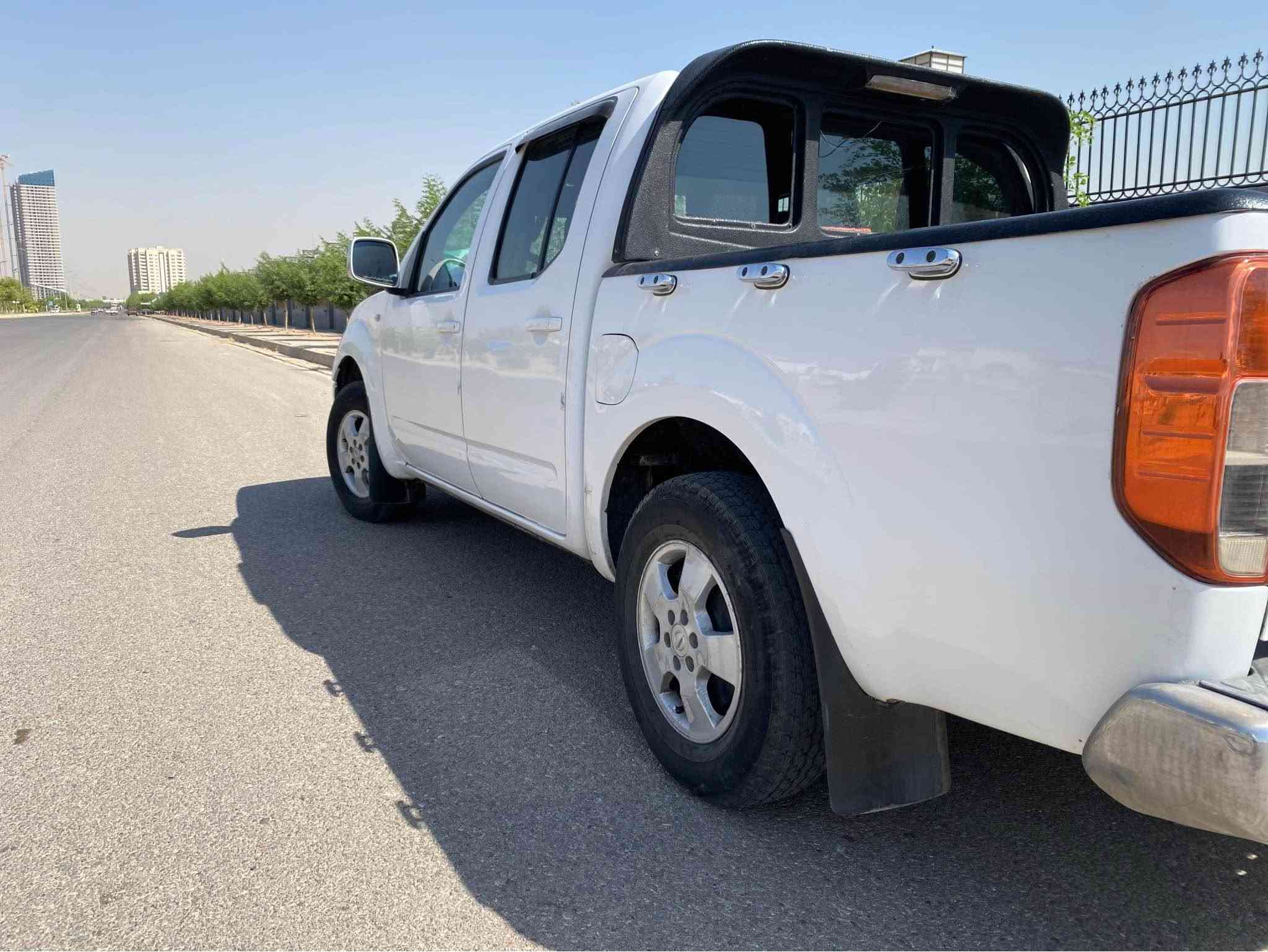 نیسان ناڤارە ٢٠٠٩ گیر تۆماتیک زۆر خاوینە گیرو مەکینە اکسل بەشەرت ٣ پارچەی  بس بەخە بێ ژورێ  هەموو شتی بە شەرتە  هیچ مەسرەفی تیدانیە  *********** أربيل, العراق
