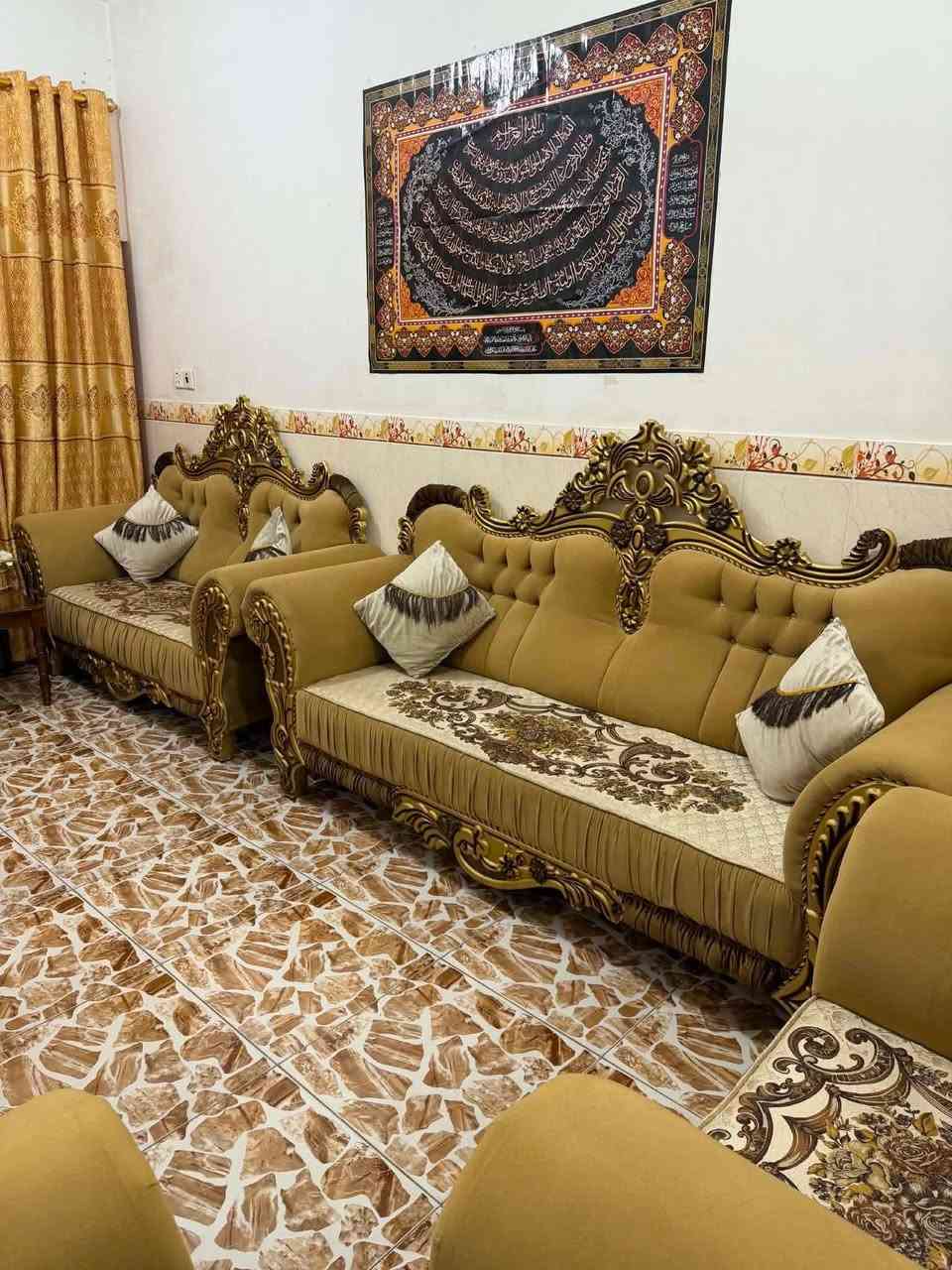 تخم عشر مقاعد جديد مستعمل شي بسيط السعر 550
استفسار أكثر اتصل ع رقم ***********
