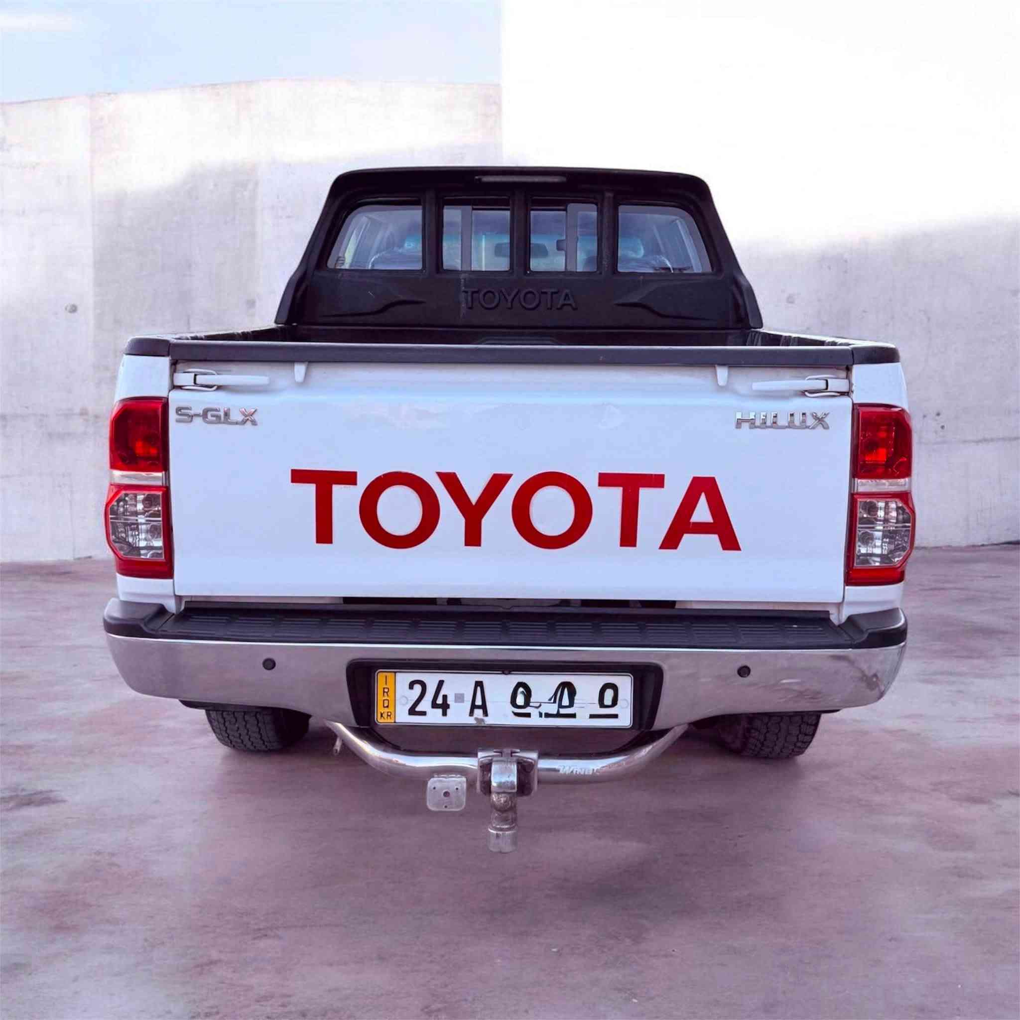 🚨 للبيع تويوتا هايلوكس 4×4 موديل 2015 🚨
🔥 هايلوكس وارد خليجي – 2.7 بنزين – كير أوتماتيك – دفع رباعي

📌 المواصفات:

• موديل 2015

• وارد خليجي🇸🇦

• محرك 2.7 بنزين

• كير أوتماتيك

• دفع رباعي 4×4

• الممشى: 330,850 كم

•فيها دبة ماء بلاديه للكشتات تكون خلف الكشن الخلفي موظحه مع الصور

• السيارة باسمنا والسنويه تنتهي شهر العاشر 2030

✅ السيارة استخدام شخصي

✅ المحرك بحالة جيدة ومكينة ناعمه فيها تنقيص دهن اقل اللتر لكل 5000 كيلو متر

✅ الضرر بسيط، فقط بحدود شبرين صبغ في مقدمة البونيد مع بارد اقل الشبر باب خلفي 

✅ لا يوجد أي ضرر داخلي

✅ كل التفاصيل موضحة بالصور وبكل شفافية

✅ الفحص على المشتري، والسيارة حاضرة للفحص

💰 السعر: [24,800$]

📍 الموقع: [السياره متواجده حاليا الانبار هيت او دهوك]

📞 للتواصل: [‭***********‬ - ‭***********‬]

البيع للجادين، وأبواب الفحص مفتوحة بدون أي حرج.

والرزق على الله 🤲
