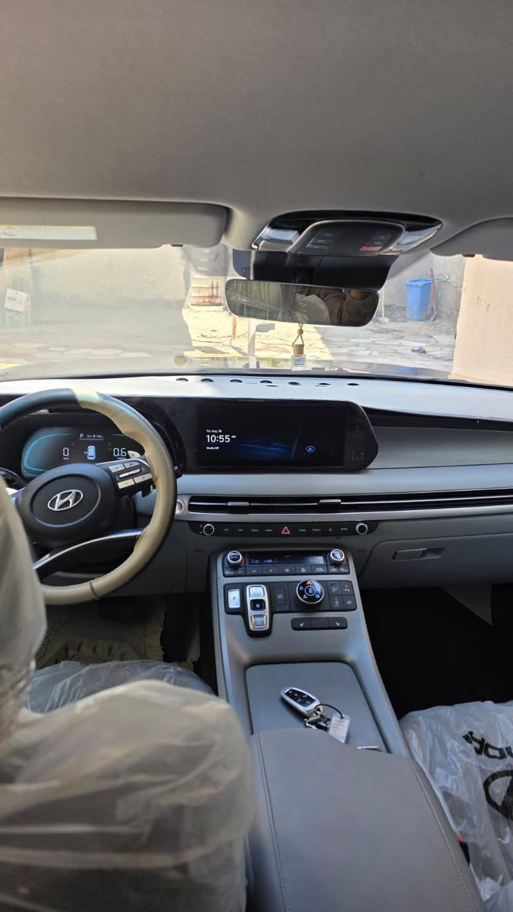 🚙 للبيع هونداي بلسايد 2024 وارد أمريكي نظيفة جدا جدا
ماشيه ٤٦٠٠٠ الاف مرقم رقم شهداء باسم صاحب المعرض تصبح حرة بتاريخ ١٨ / ٢ / ٢٠٢٨.
رقمها مثنى جديد سنوية لل2031 
رقم انكليزي طويل 
- [ ] ملاحظة ( الرقم بشكل بديل بيني وبين المعرض )
يعني الاصوليات مضمونة ١٠٠ %

اللون :- ( كرزي ) مرغوب

السيارة نظيفة كلش وحلوة ومواصفاتها ومنها:

• داخلية جلد كلاكرافي فخمة
• مقاعد كهرباء 
* مقاعد ( vip)                        
• دركسون متحرك كهربائي
• شاشة كبيرة
• كاميرا 360
• حساسات أمامية وخلفية  
• رادار
• مثبت سرعة متكيف
• تحذير النقطة العمياء
• مساعد المسار
• فرملة طوارئ
• LED كامل
• بصمة تشغيل ودخول ذكي 
• تشغيل عن بُعد
• باب خلفي كهربائي
•  الكشنات الامامية تدفئه  
• شحن لاسلكي
• الحادث جاملغ وبنيد غير داخل للشواصي مع وجود شهادة فحص كاملة بالسيارة 
• 3 صفوف و7 ركاب
* تبريد منفصل 3 قطع ثلج 
* اوتو هولد 
* نظام 4 ويل منفصل تكدر تقفلة او تفتحة من الزر الكهربائي 
* 5 انطمة قيادة
* تخم تاير جديد 
* منافذ تايب سي في جميع الكشنات 
* سايد بريك كهربائي 
* شفتات خلف المقود 
* تحكم ستيرن كامل موسيقى ومثبت سرعة ورادار 
* كير ومكينة كفالة
* حدادة جديدة امامي وخلفي 

📍 الموقع: [ البصرة _ قضاء الصادق  ]
💰 السعر: [اتصل وتدلل]
📞 للتواصل: [*********** ]
