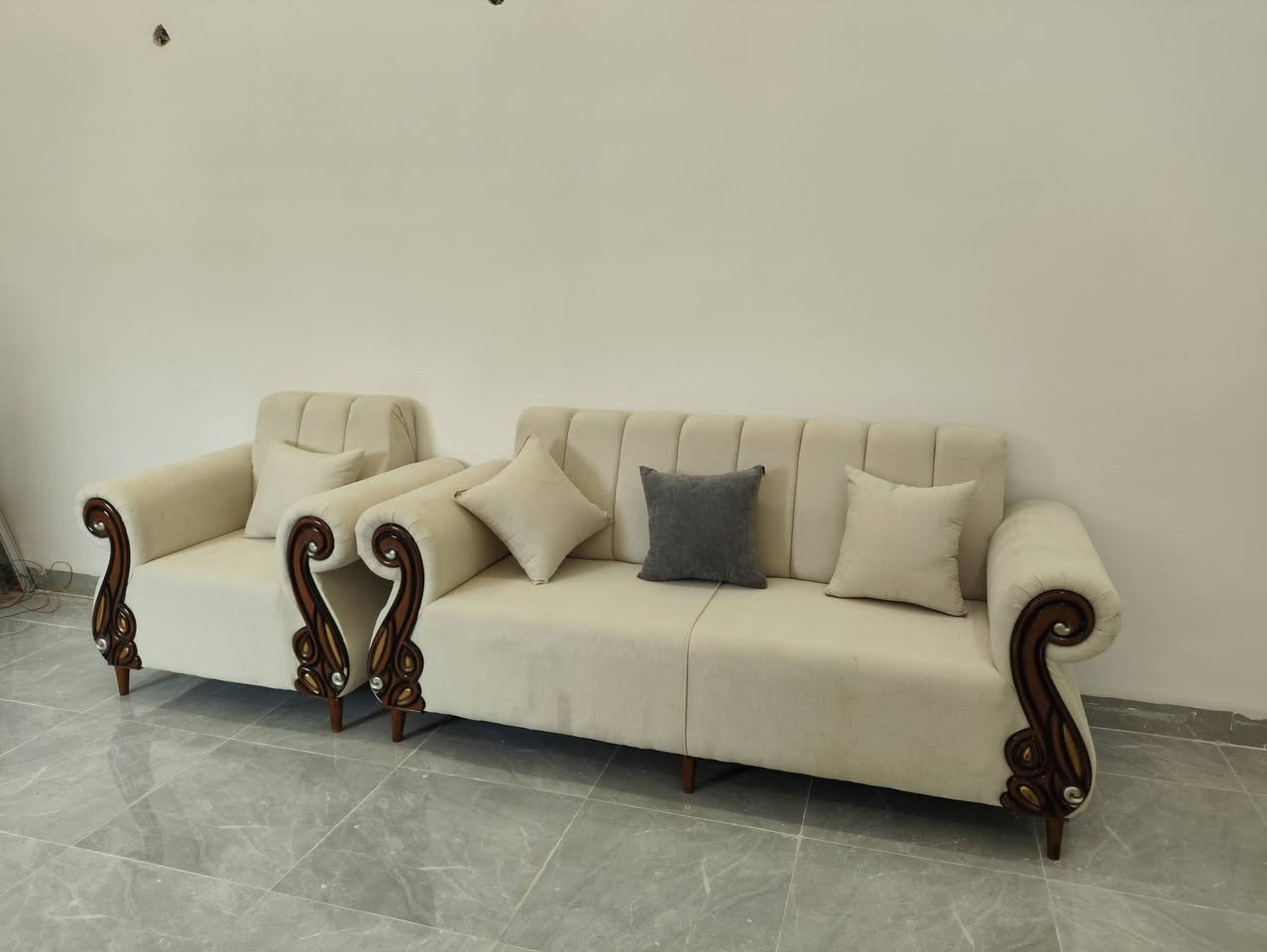 مساحة صغيرة • ديوان ضيوف • بابل الحمزه الغربي