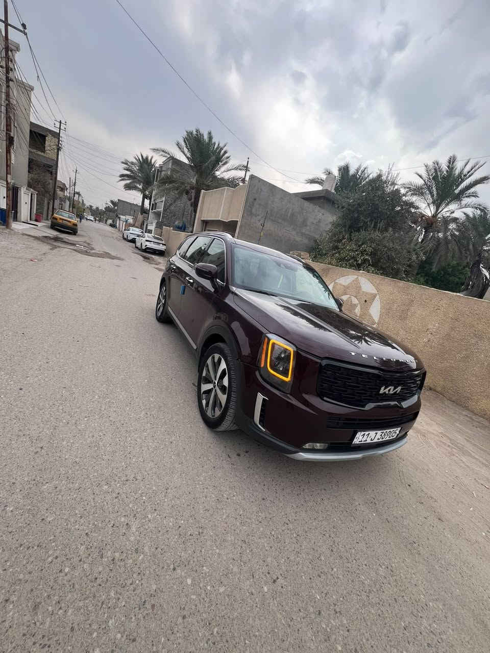 ياالله
السلام عليكم كيا تيلورايد2022 Sx Xline وارد امريكي اعلى مواصفات

رقم بغداد بأسمي 

Kia Telluride SX XLINE 2024 3.8L

المسافه المقطوعه : 45 الف ميل  

          حجم المكينه : 3800    V6

      

                      الضرر : صبغ 3 قطع تبديل نفس اللون

   

#الموصفات 

1. شاشه 

2. كامرا

3.لايتات لد

4. بصمه 

5. كشنات جلد مشمشي

6. هندبريك بصمه 

7. رادار تحديد مسار

8. رادارات 360

9.فور ويل 

10. اوتو ستوب

11. حساسات خلفي امامي

12.اوتو هولد 

13. اشاير بالمري 

14.بكلايت لد

15. نظام ايكو + نظام تزحلق

16. فتحتين

17. هيترات بالكشنات حار بارد

18.كامرات 360

19.كامرا بالمرايا

20.بردات خلفيه

21.سبعه راكب

22.كشن السايق ميمري

23.كشنات خلفيه كهرباء

24.داتا شو

25.سقف كنتارا

26.ويل كب بلاك

27.كشافات 

فول مواصفات 1/1 جاهزه مرقم بغداد 

تفاصيل اكثر هذا رقمي ***********تحياتي 

مكان السياره  بغداد السيديه
السعر 220 مع مجال بسيط

نص مكتوب في الصور:
- 2:07 plc.auction PLC auction PLC auction 7