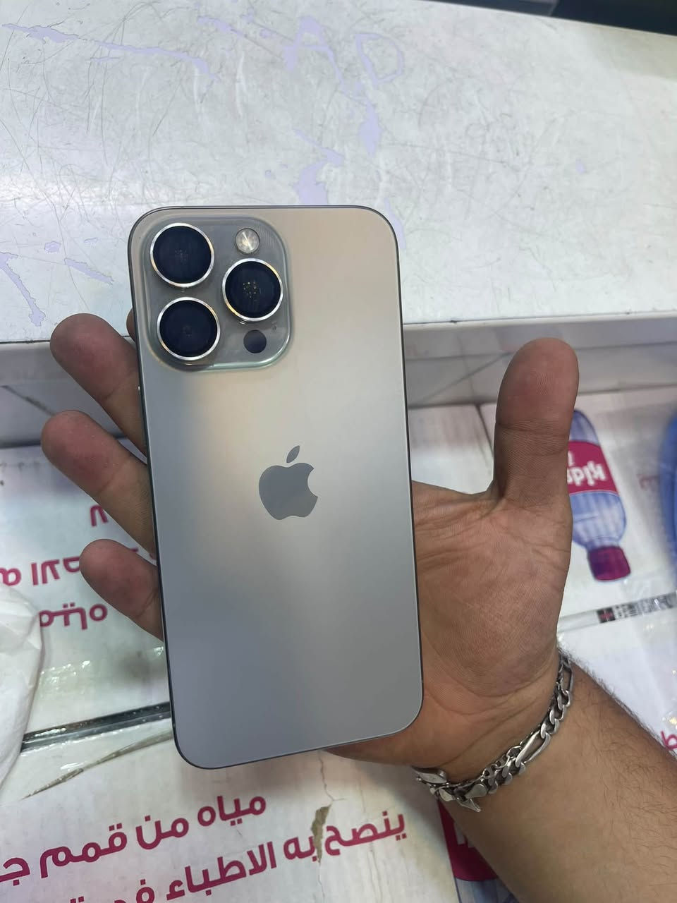 ايفون ١٥ برو ماكس • ٢٥٦ • بطاريه ٨٢%
