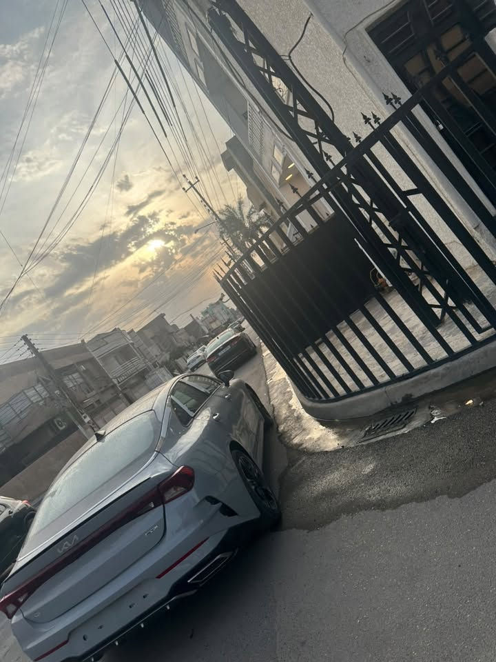 ايجار • وحدة سكنية • طابق ثاني