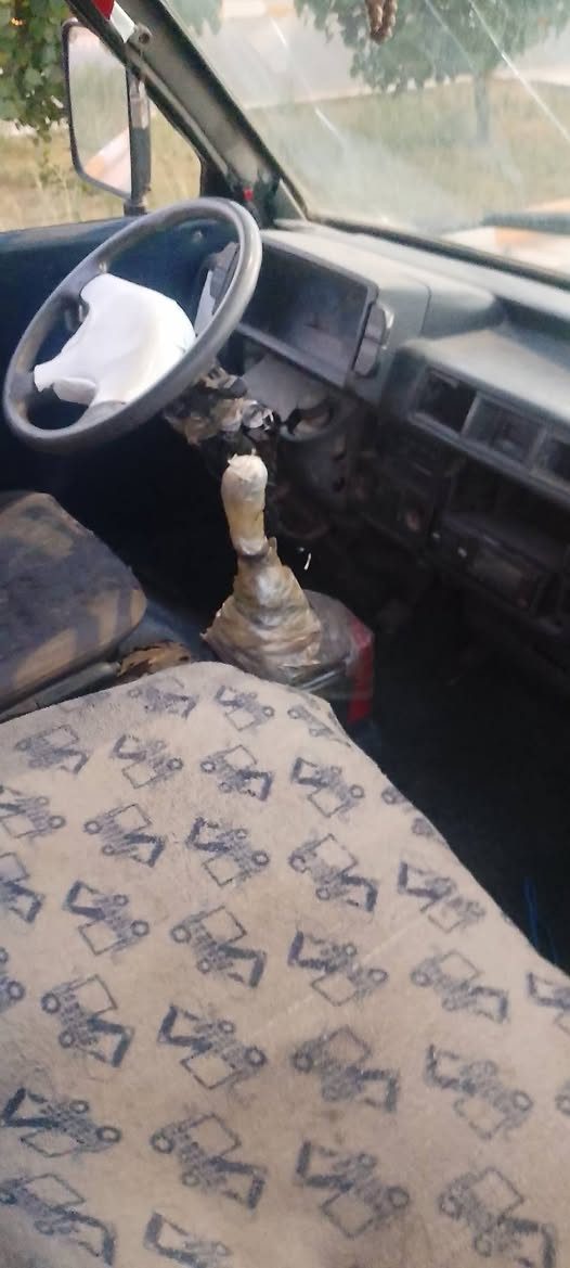 سلام عليكم كيه بسته موديل 94 سياره جاهزه مكينه وكير وكسن حداديه جديد سنويه عضم راعيها بل بصره جهازه مغلق مكان سياره ناصرية مركز سعر 15 وبيهه مجال رقم ***********

