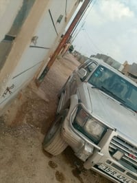 باجيرو • مكفول قير ومحرك • للبيع