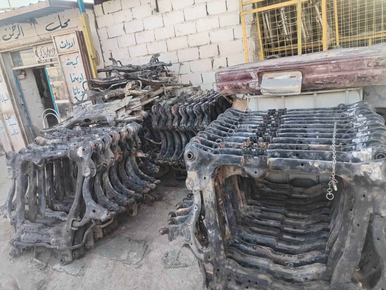 علئ بركه الله يوجد فريممات سيدونا  والانترا  اكسنت كامله جمله سعر الجمله75 العنوان بابل الشوملي ***********
