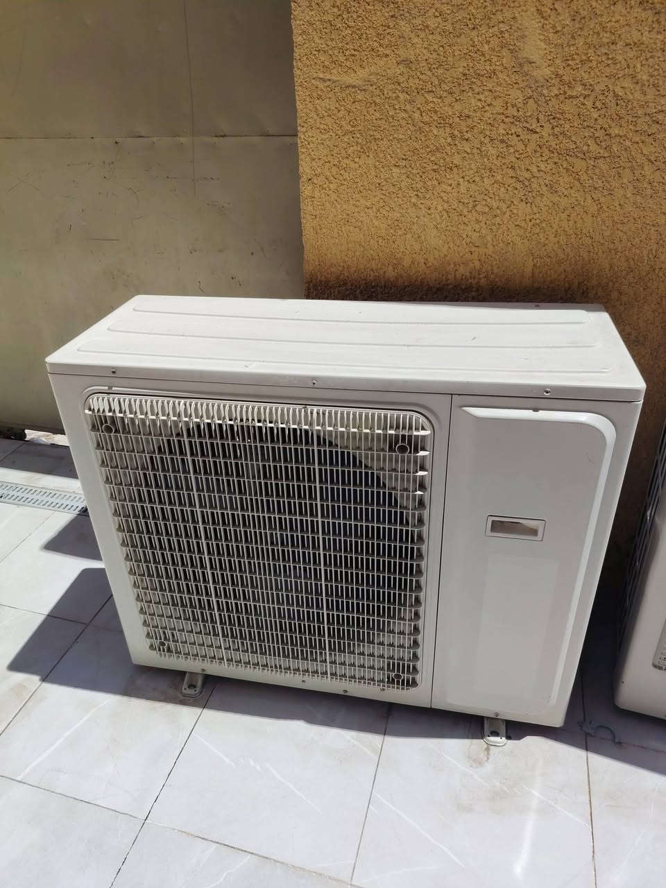 سبلت اوكيا ٣طن غاز ٢٢ نظيف بلادي على وضع شركه غاز مقفول غراضه كامله سعر ٨٥٠ مكاني بغداد قرب جسر دوار رقم ***********
