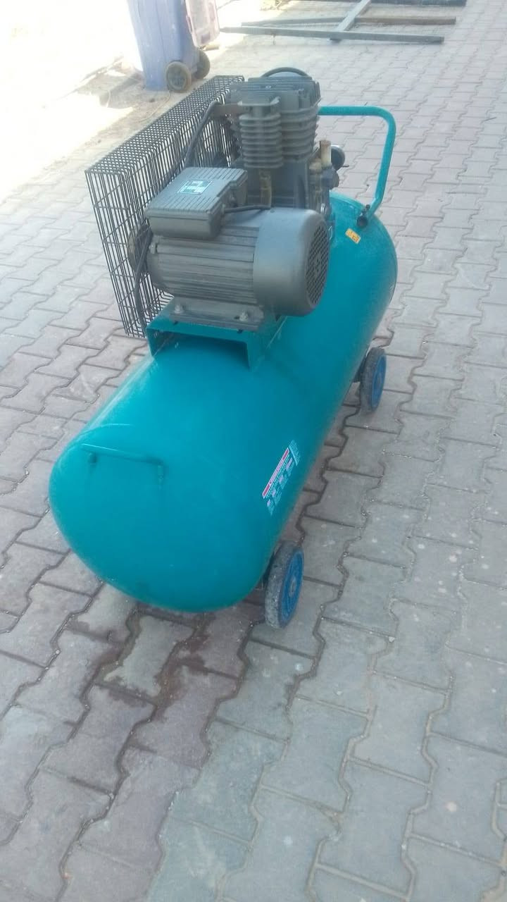 للبيع
***********
