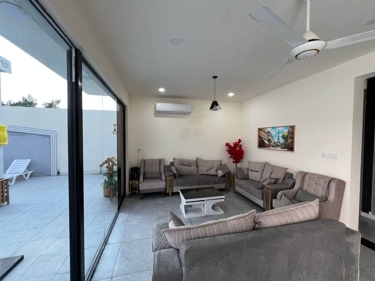 مزرعة للإيجار اليومي 🏡🌳
📍 الموقع: بغداد –حي صدام 

✔️ أجواء هادئة ومناسبة للعوائل

✔️ مساحة واسعة وخدمات متوفرة
 

✔️ مثالية للراحة والونسة

📌 للحجز والاستفسار يرجى الاتصال أو المراسلة على واتساب: 

 📞 ***********

 موثق في تطبيق اجرلي لسياحة المزارع في العراق 🇮🇶
