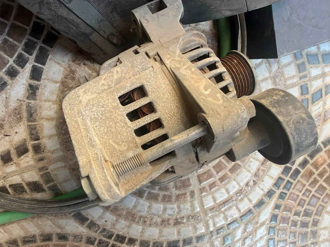 قبغ ولفات m54 ب50 الف بدون وإشارات 
دينمو m54 ب50 الف شرط تأخذها 
مروحة e60 
40 الف
مكاني موصل 
للتواصل واتساب او اتصال 
***********
