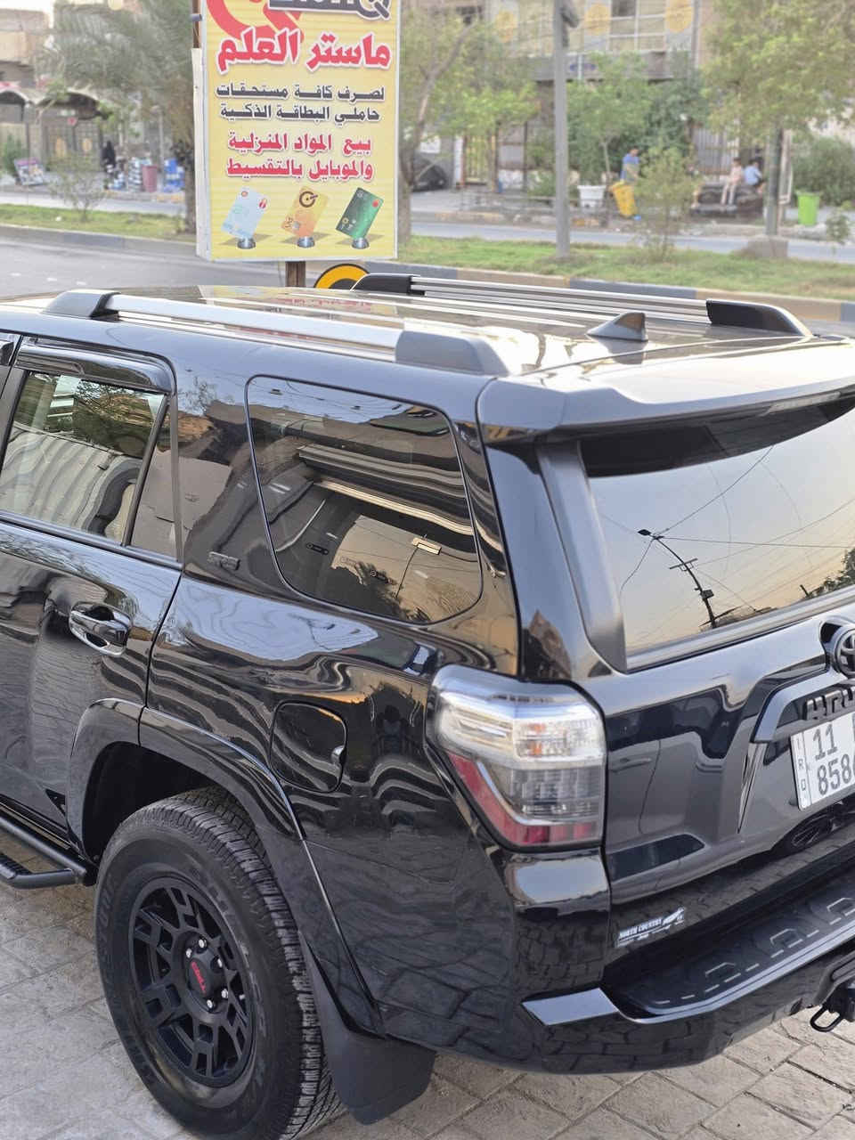 TOYOTA  4RUNNER   🔥 2023 TRD
تويوتا فورنر
موديل 2023
ماشيه 71الف 
وارد أمريكا 🇺🇸 
حادث بسيط وموضح بل سونار 
موصفات TRD
بصمه:
شاشه كبير وكامره خلفيه 
محرك 6 سلندر (4000)
سعر 260 $ ورقه وبيه مجال 
شراي يتصل 
العنوان حي اور :
الاستفسار ***********

