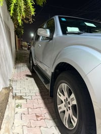 نيسان نافارا • ٢٠٠٩ • مكفوله