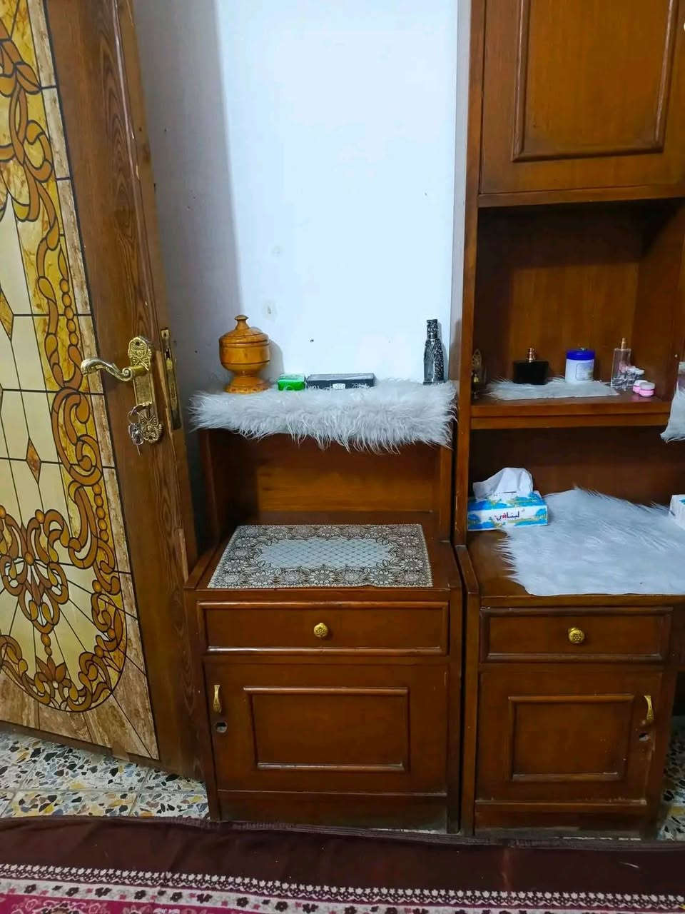 غراض لبيع صاج كنتور وكومديات وميز مرايه وزاويه.. تصال بل رقم 📱بي وات ساب بغداد دوره ***********
