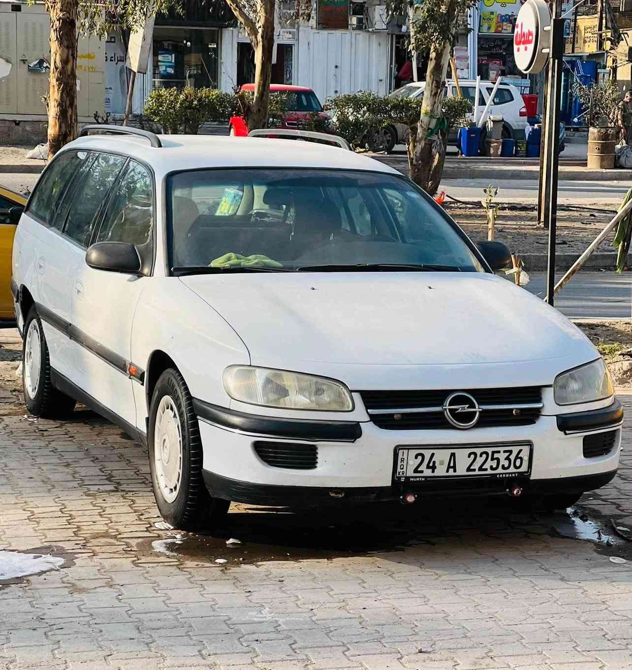 السلام عليكم
أوبل بزون ستيشن مديل 1997

سياره مكفوله كفاله عامه مكينه كير بشرط 

كير عادي رقم دهوك تحويل ثاني يوم سياره جديده بعنه الكلمه

بدون ضربه وصبغ سياره على وضع شركه 

السعر 55وبيها مجال شيء بصيط مكان سياره بغداد 

رقم ***********
