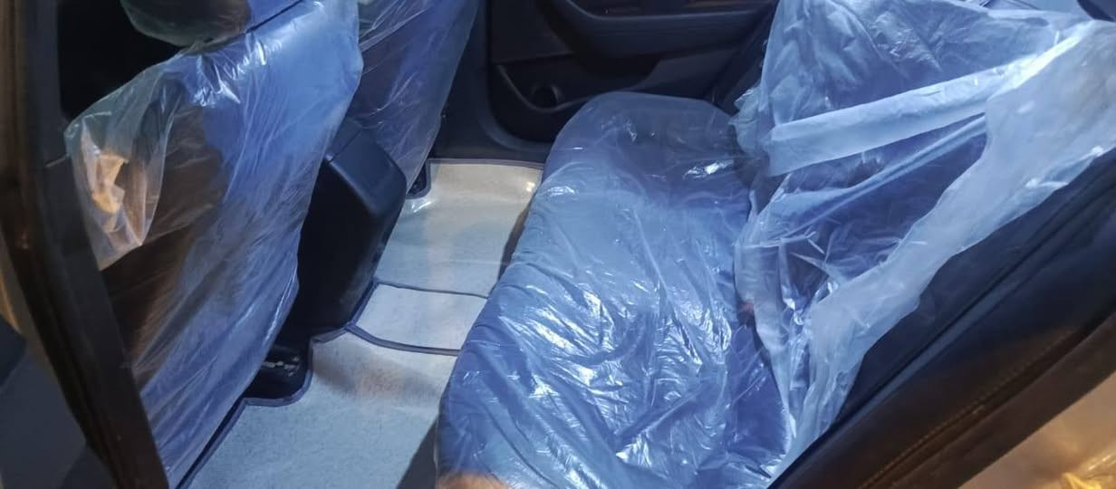 سونتا 2018 فول واحد على واحد 
رقم بغداد 
بصمة
فتحة
داخل جلد
بلوتوث
كامرة
شاشة كبيرة
تبريد ❄ثلج
تخم تغير
سيارة جاهزة الأخير
سعر ١١٠ مجال كلش بسيط
مكان السيارة حله حي نادر
***********
