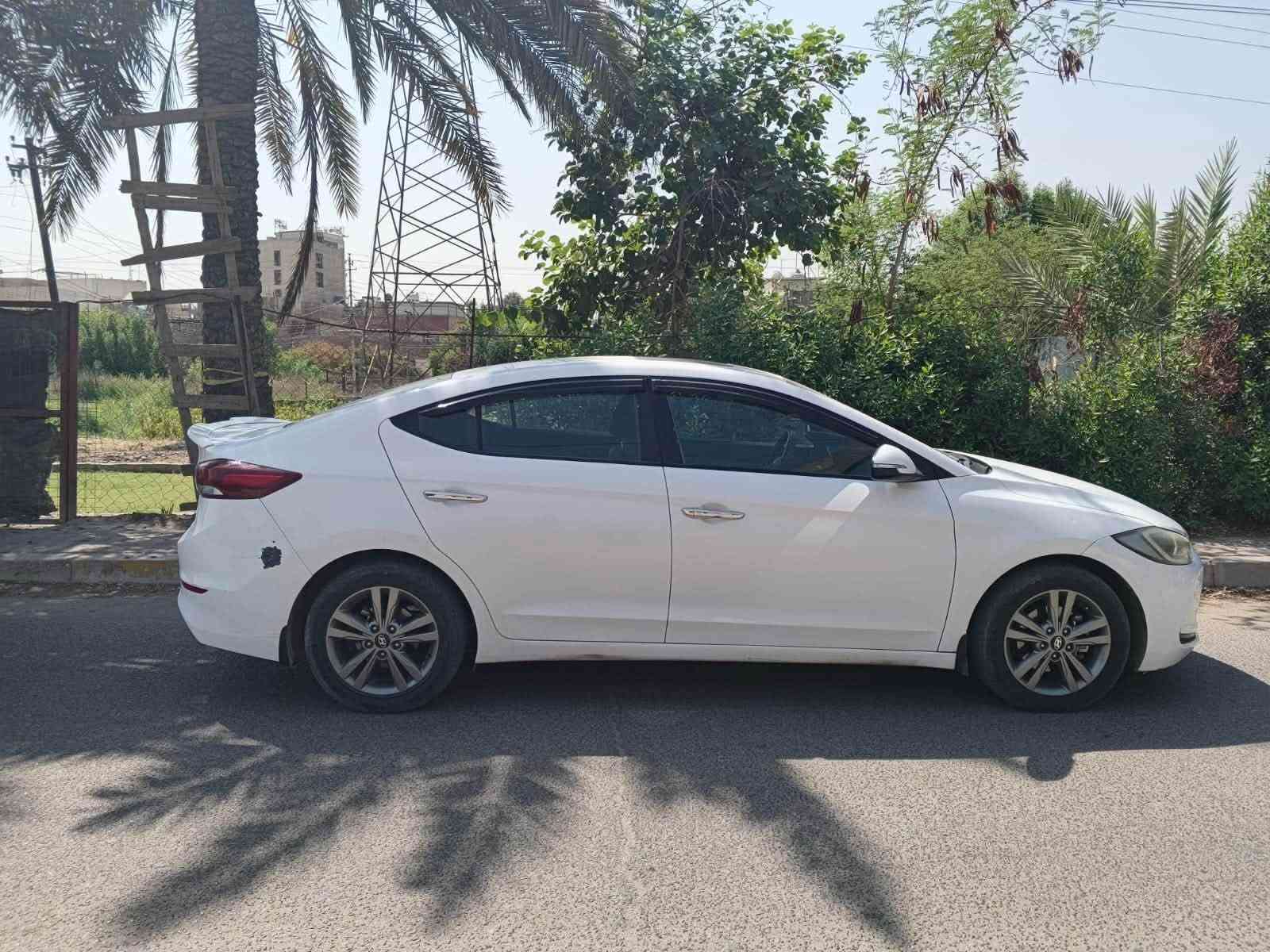هونداي النترا 2018 خليجي محرك 2000 دووش رقم بغداد باسمي فوول مواصفات فتحه شاشه كامره تحكمات فول اشاير بالمري مري شفط يدات نيكل تبريد امامي خلفي ثلاث وضعيات قياده جلد كير مكينه مكفولات لغود شواصي تكم دواخل ايرباك مكفولات بيها نص البنيد صبغ فقط بدون تبديل السعر 130 للاتصال ***********

