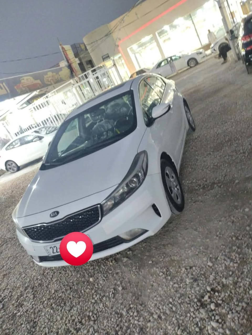 السلام عليكم 
سيراتو موديل 2018 مكينه 2000دوش
كفالة صبغ وفتح وتبديل 
فول مواصفات عدا البصمة
مكينه وكير كفالة مامفتوح برغي بيه
رقم اربيل دولي بأسم شركة بالنجف تريد مداور تريد وكالة 
رقم ***********
مكان السيارة نجف 
ناحية الحرية 
سعر 143بي مجال
