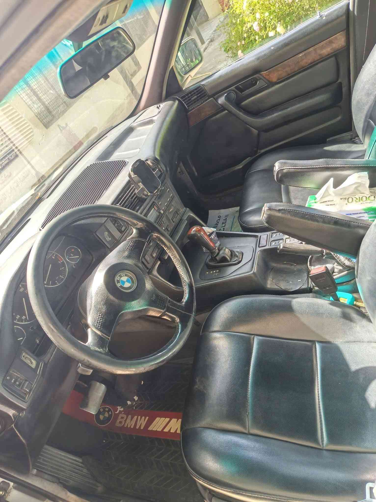 بي ام 525 • موديل ٨٨ • مكينة ٢٠٠٠
