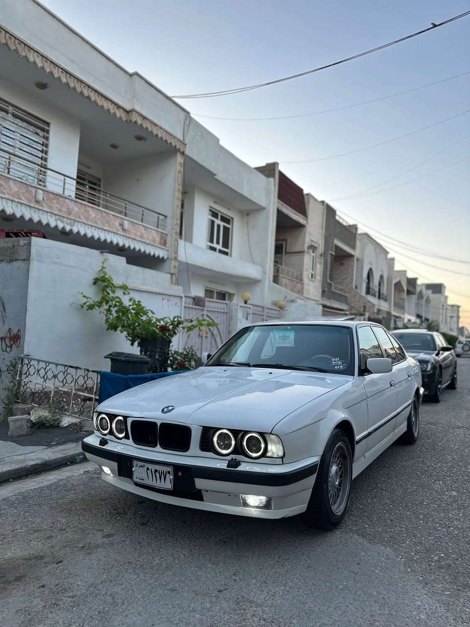 بي إم دبليو 525 • للبيع • واتساب