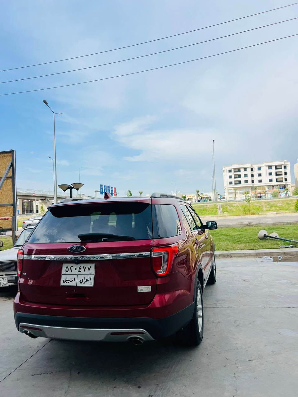فۆرت ئکسپلۆرا بۆ فرۆشتن 
مۆدیل ٢٠١٧
٢ پارچەی هەیە بۆنیت چاملخ بی ژوری بستەک پیدی ئارە دەرگای سندوق
فول فولە بەس سلایت نیە سەیارەکە زۆر جوان ماوەتەو 
یەک دەستە هەر لای خۆمان بوە 
سەنەوی ٢٠٢٤ بەسەر چوە بۆ زانیاری زیاتر پەیوەندی بە ساحیبی بکەن 
سحري153 مەجال 
رەقەم مۆبایل *********** أربيل, العراق

نص مكتوب في الصور:
- عقارات حاجی حسین *********** - *********** - ***********